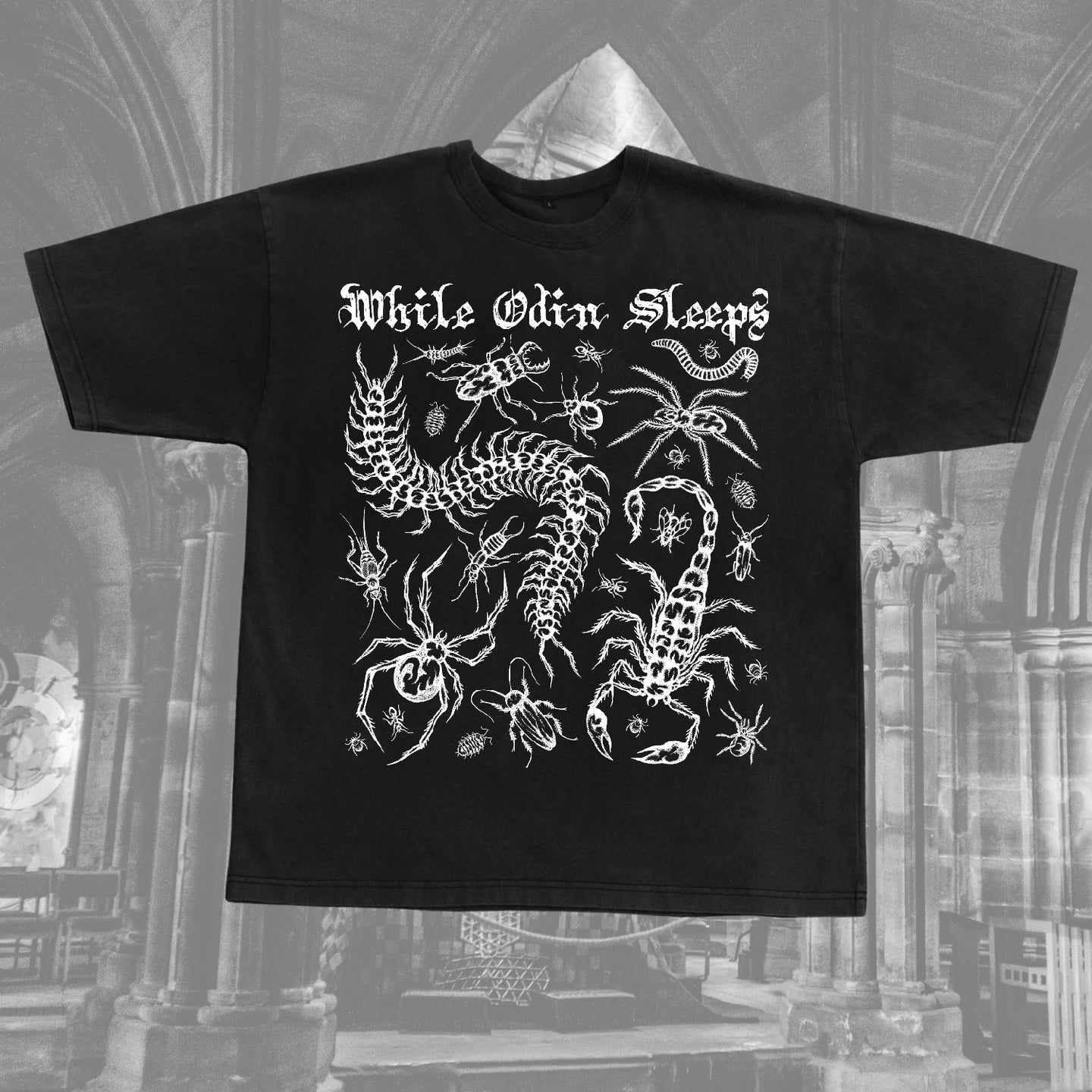 Creepy Crawly Oversized Tee